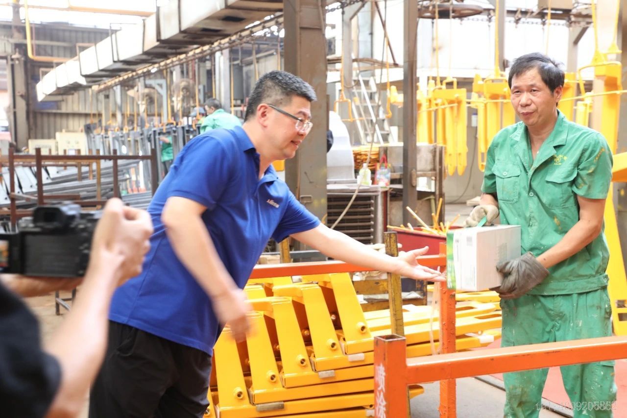 公司領(lǐng)導(dǎo)深入一線慰問員工，傳遞溫暖關(guān)懷(圖3)